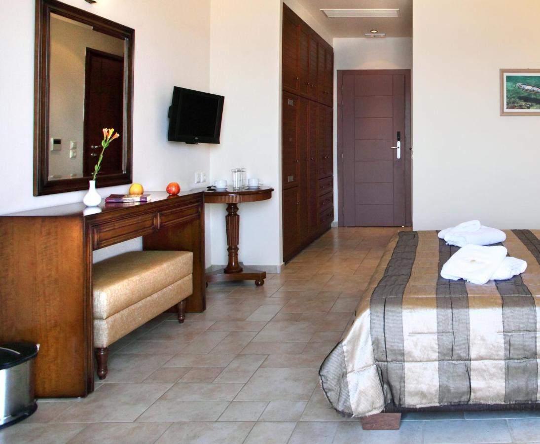 Hotel Tesoro Nikiana Dış mekan fotoğraf