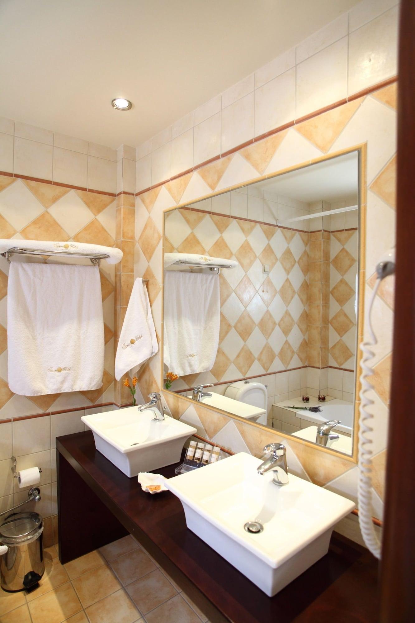 Hotel Tesoro Nikiana Dış mekan fotoğraf
