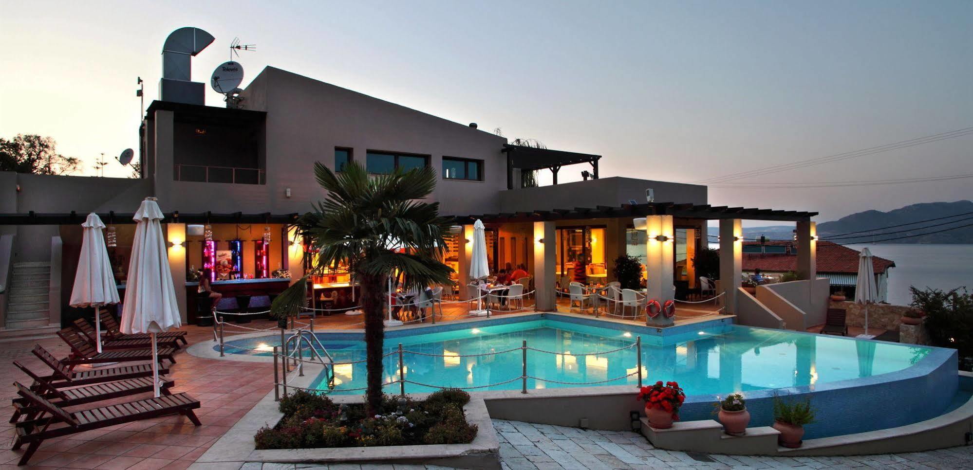 Hotel Tesoro Nikiana Dış mekan fotoğraf